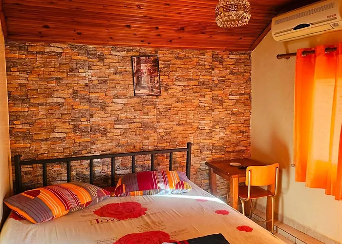 Ξενοδοχείο Dafina