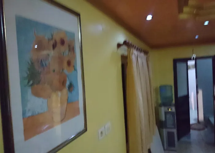 Ξενοδοχείο Dafina 2*