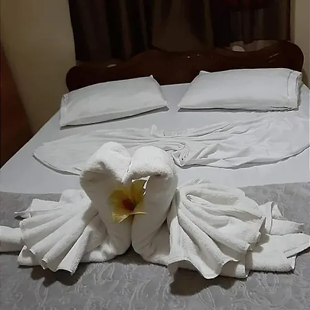 Dafina Hotell Tirana