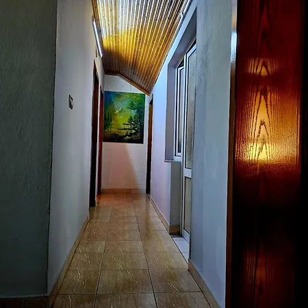 Hotel Dafina 2*